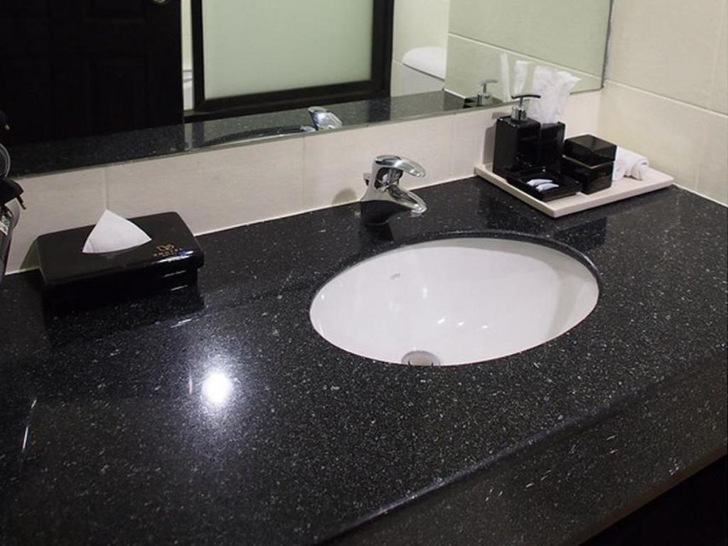 Swutel Hotel Bangkok Ngoại thất bức ảnh